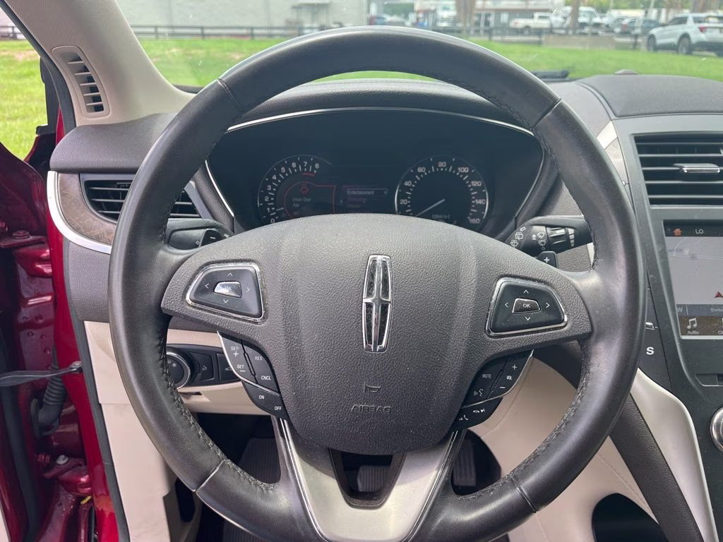 2017 Ruby Red Metallic Lincoln MKC Reserve FWD SUV