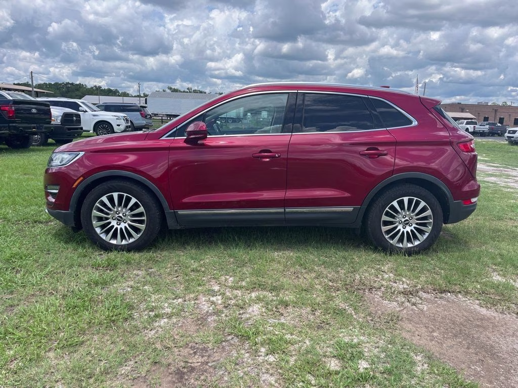 2017 Ruby Red Metallic Lincoln MKC Reserve FWD SUV