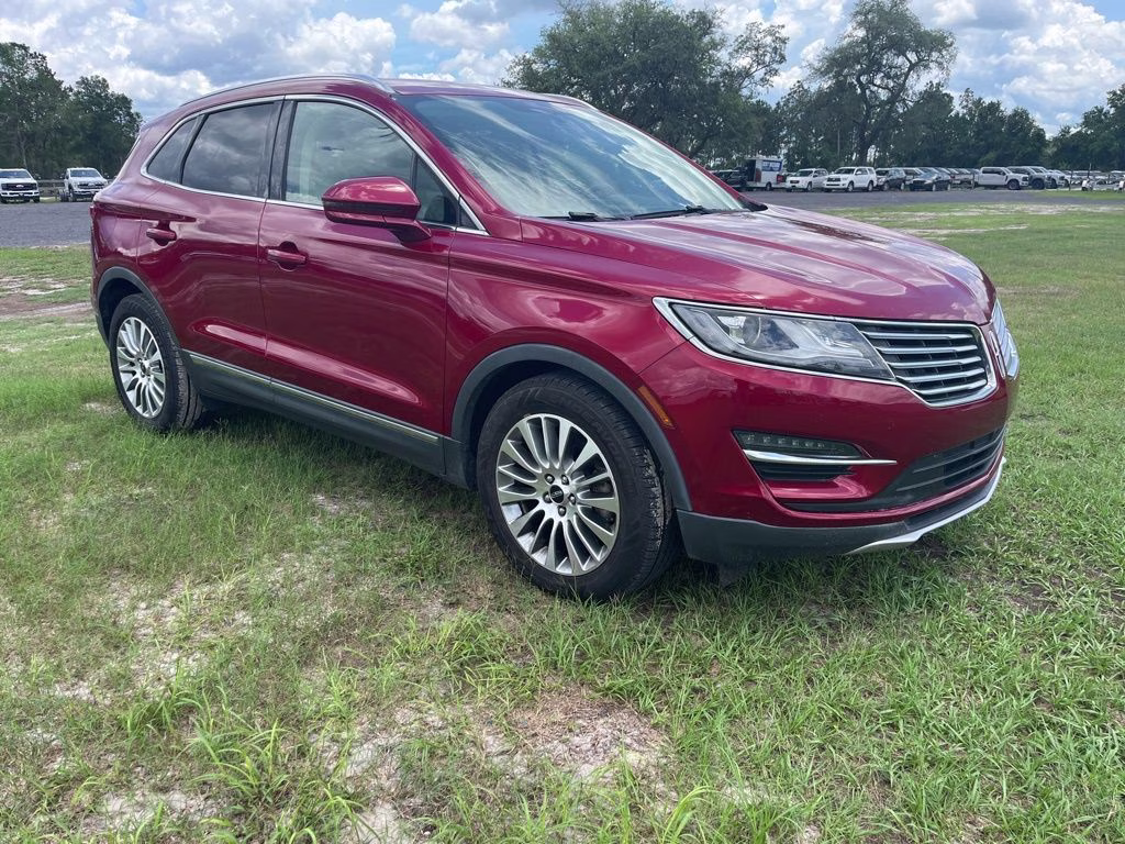 2017 Ruby Red Metallic Lincoln MKC Reserve FWD SUV