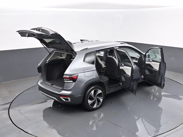 2025 Silver Volkswagen Taos 1.5T SE AWD SUV