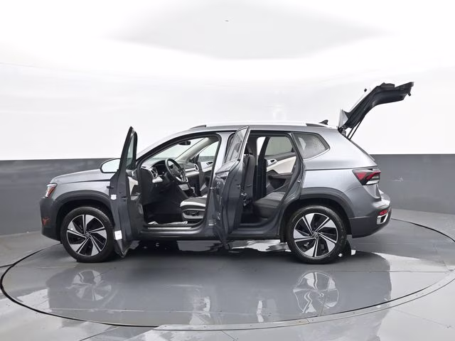 2025 Silver Volkswagen Taos 1.5T SE AWD SUV