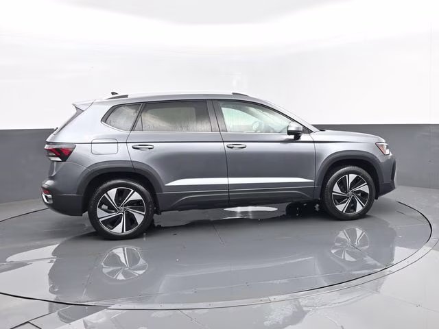 2025 Silver Volkswagen Taos 1.5T SE AWD SUV