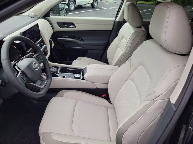 2026 Super Black Nissan Pathfinder SL 4X4 SUV