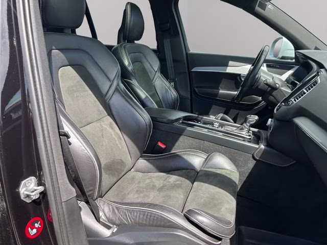 2016 Onyx Black Metallic Volvo XC90 T6 R-Design AWD SUV