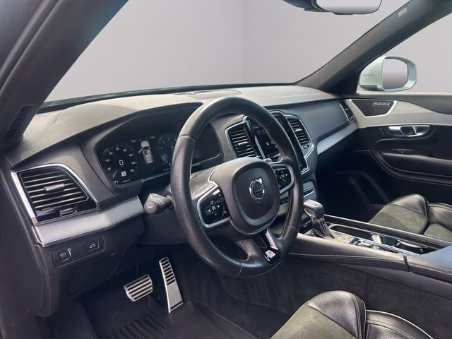 2016 Onyx Black Metallic Volvo XC90 T6 R-Design AWD SUV