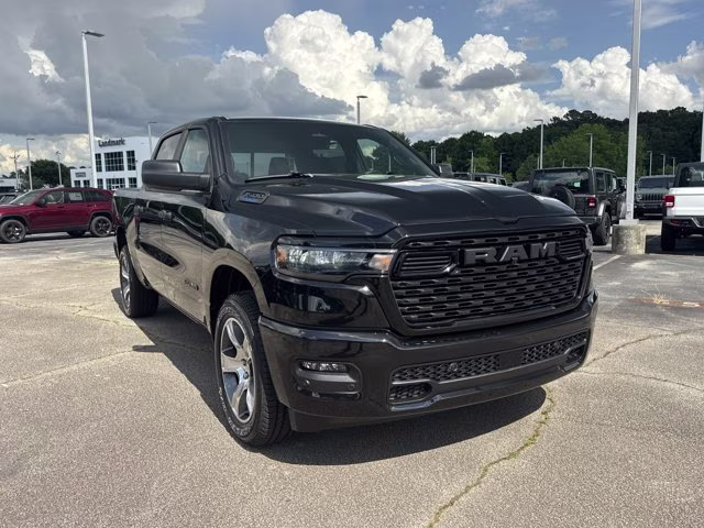 2026 Diamond Black Crystal Pearlcoat Ram 1500 Express RWD Truck