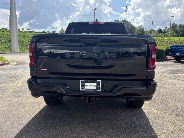 2026 Diamond Black Crystal Pearlcoat Ram 1500 Express RWD Truck