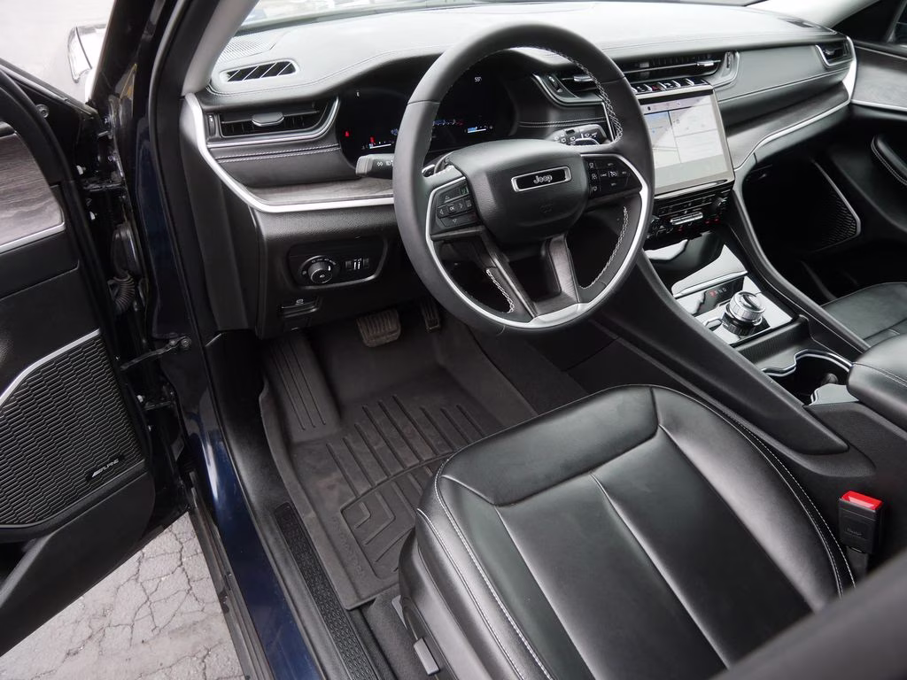 2024 Midnight Sky Jeep Grand Cherokee L Limited w/ Trailer Tow & Alpine Audio 4X4 SUV
