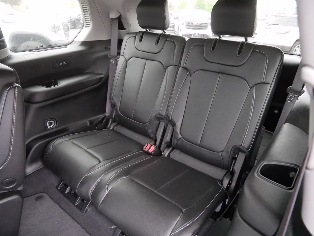 2024 Midnight Sky Jeep Grand Cherokee L Limited w/ Trailer Tow & Alpine Audio 4X4 SUV