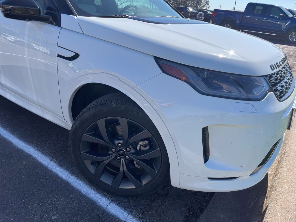 2023 White Land Rover Discovery Sport SE R-Dynamic AWD SUV