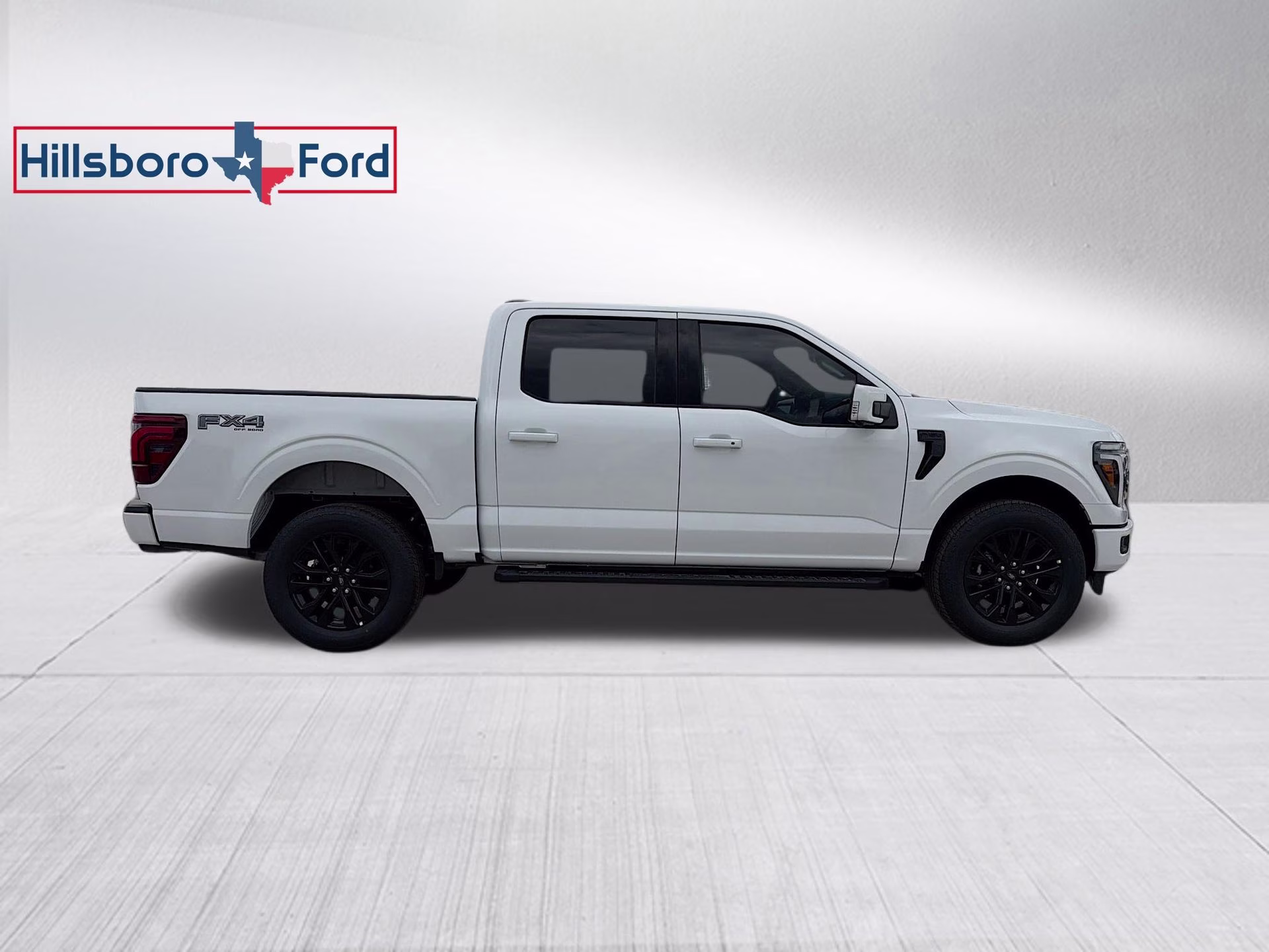 2026 Oxford White Ford F-150 Lariat 4X4 Truck