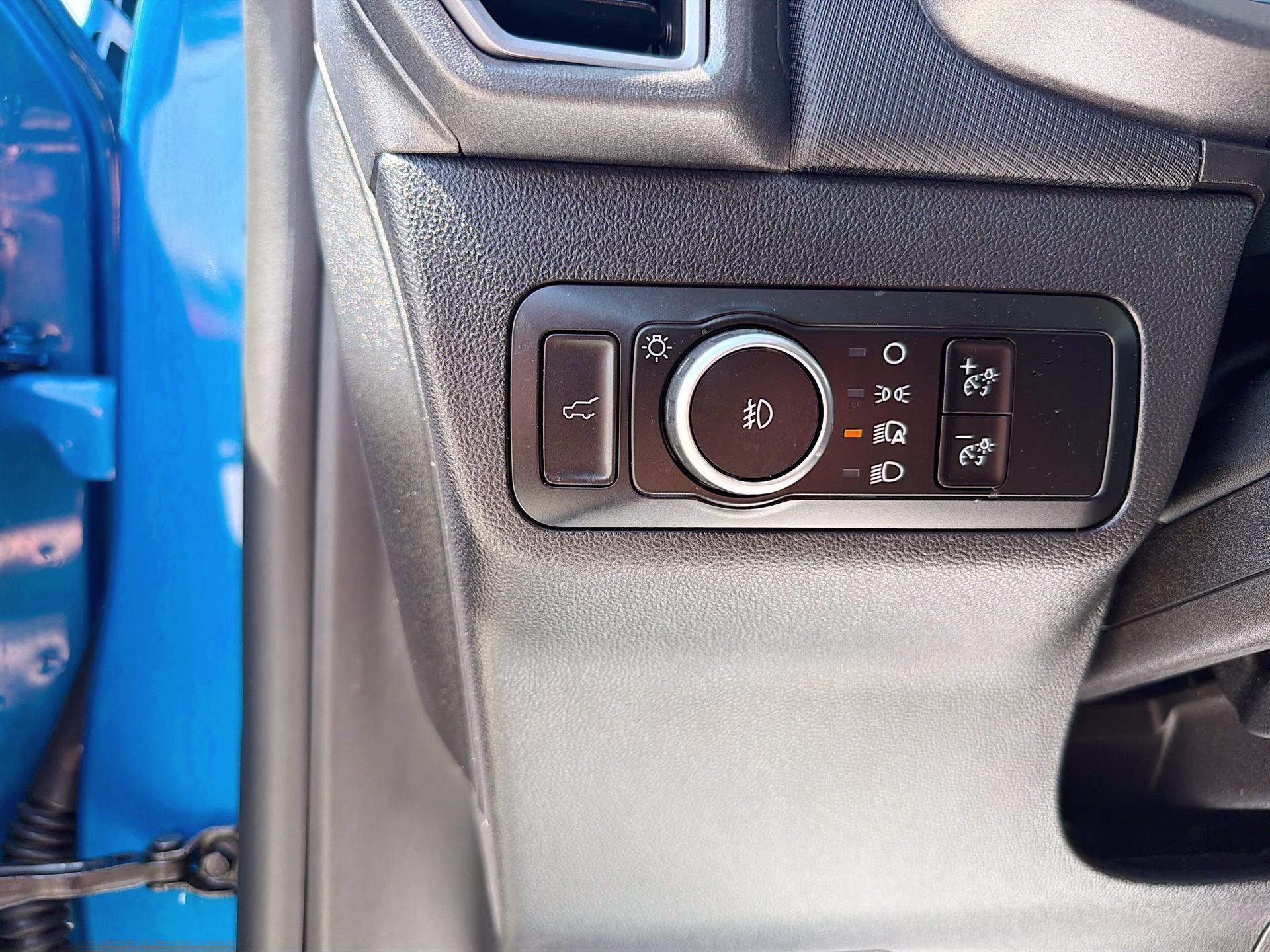 2025 Velocity Blue Metallic Ford Bronco Sport Outer Banks 4X4 SUV