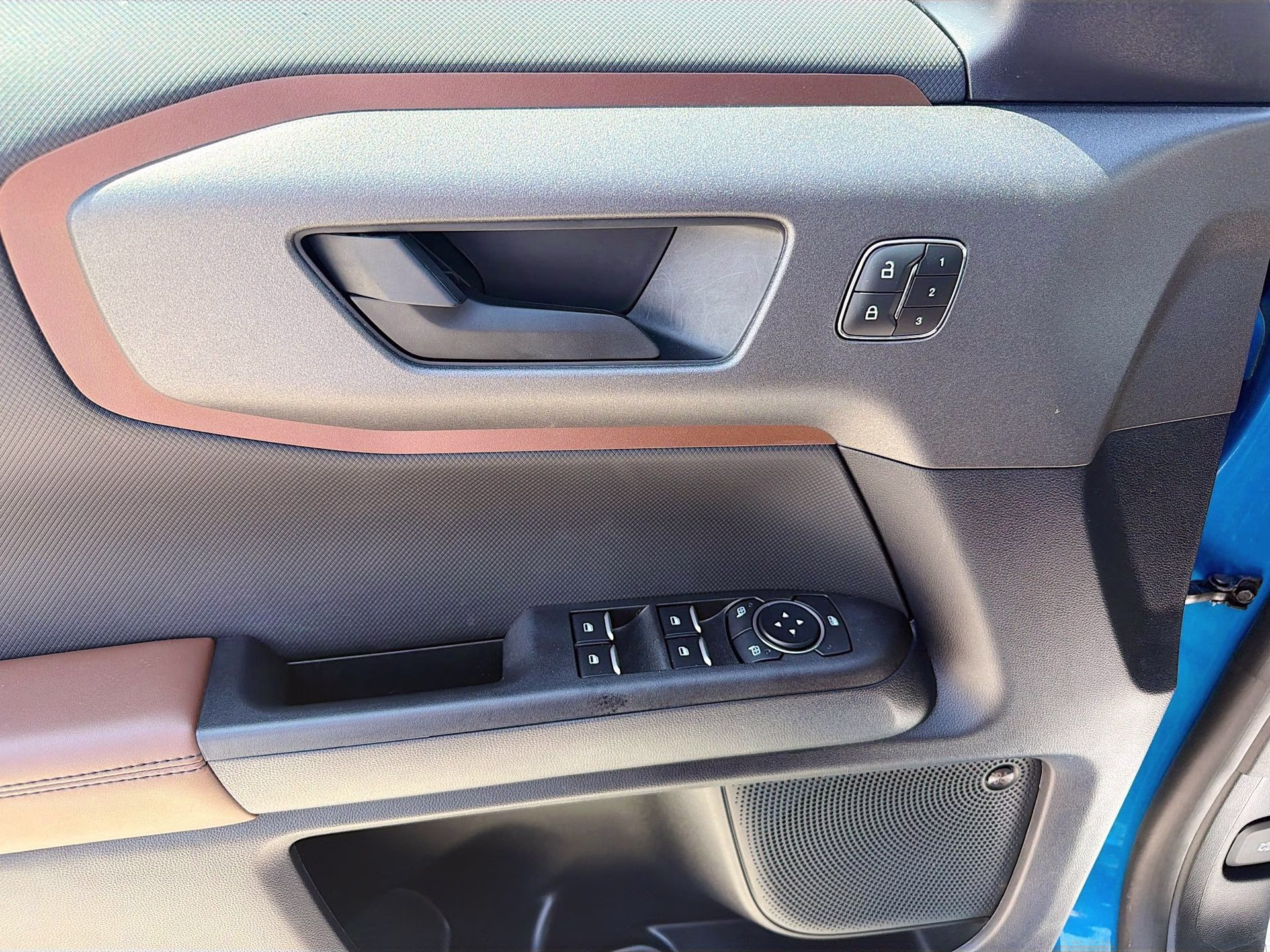 2025 Velocity Blue Metallic Ford Bronco Sport Outer Banks 4X4 SUV