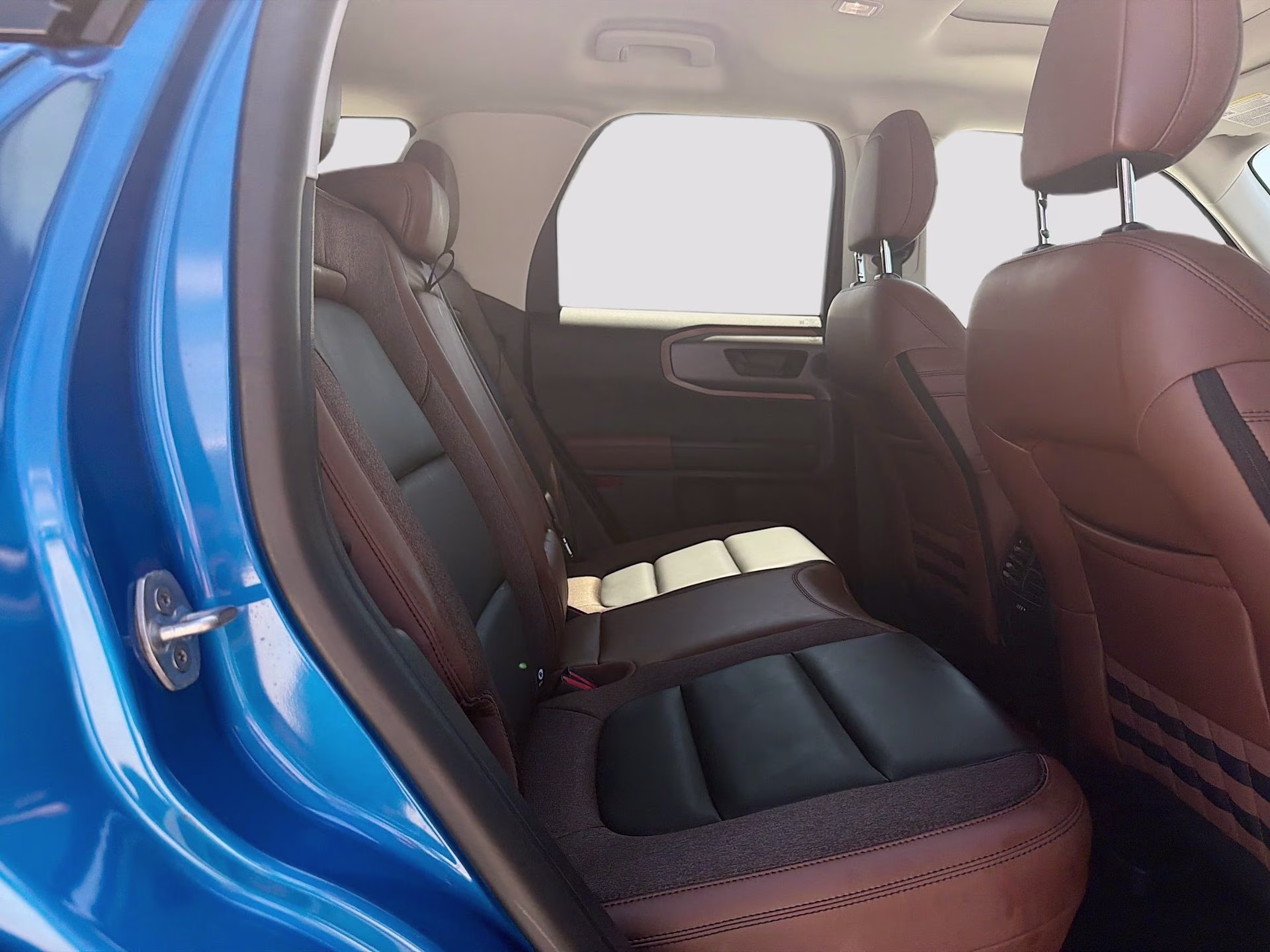 2025 Velocity Blue Metallic Ford Bronco Sport Outer Banks 4X4 SUV