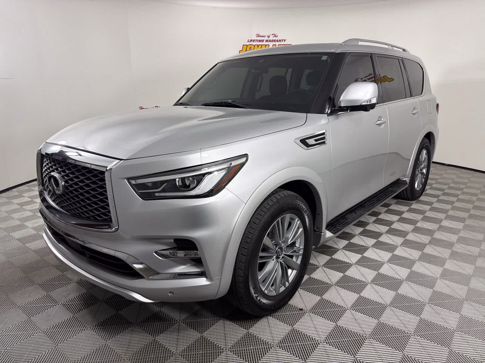 2021 Liquid Platinum INFINITI QX80 LUXE 4X4 SUV