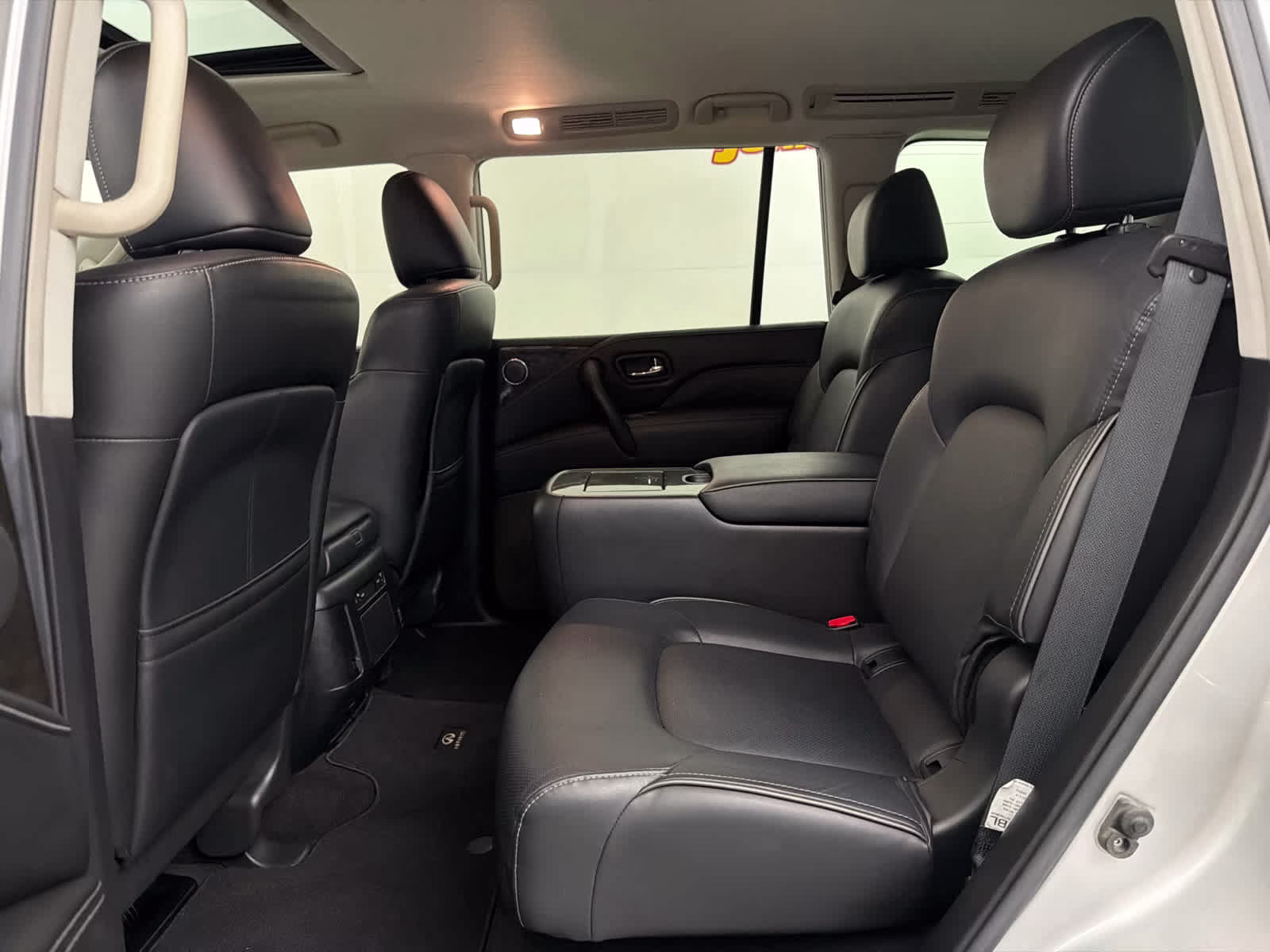 2021 Liquid Platinum INFINITI QX80 LUXE 4X4 SUV
