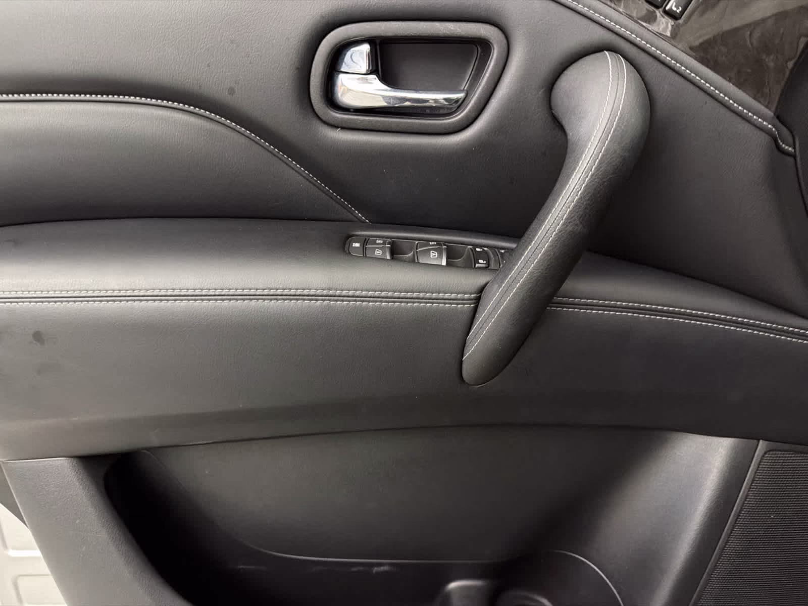 2021 Liquid Platinum INFINITI QX80 LUXE 4X4 SUV