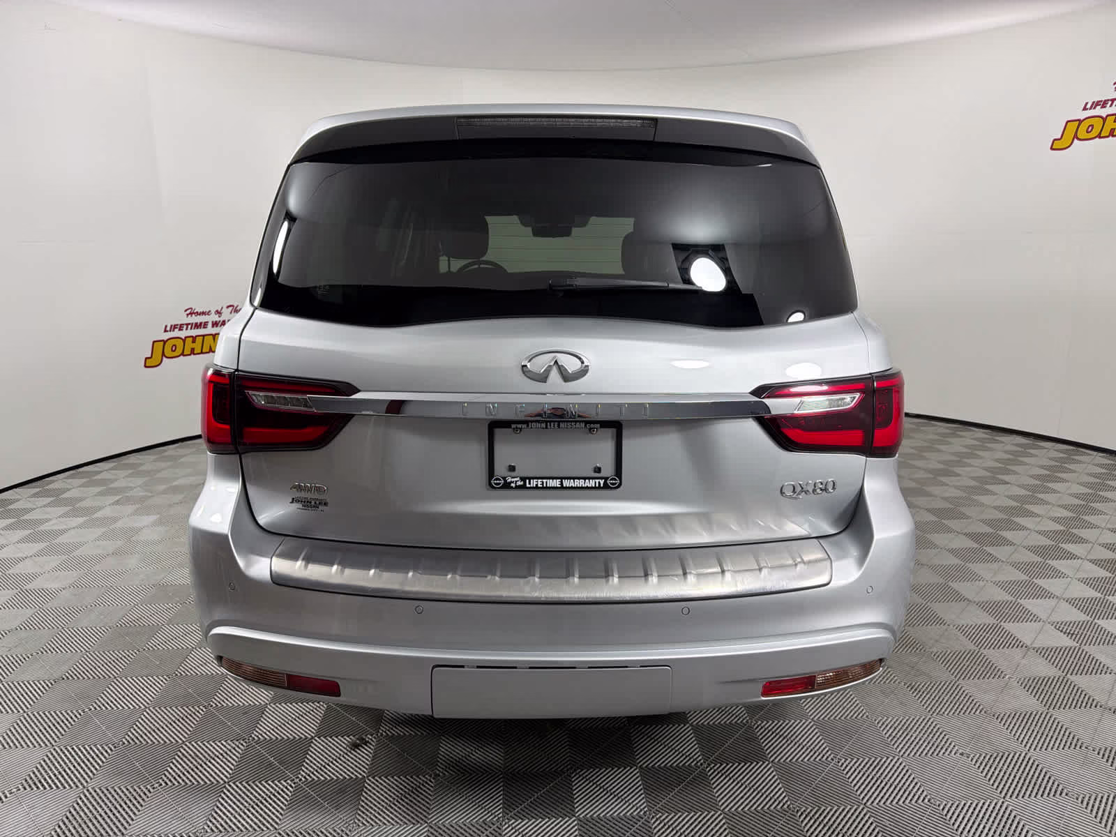 2021 Liquid Platinum INFINITI QX80 LUXE 4X4 SUV