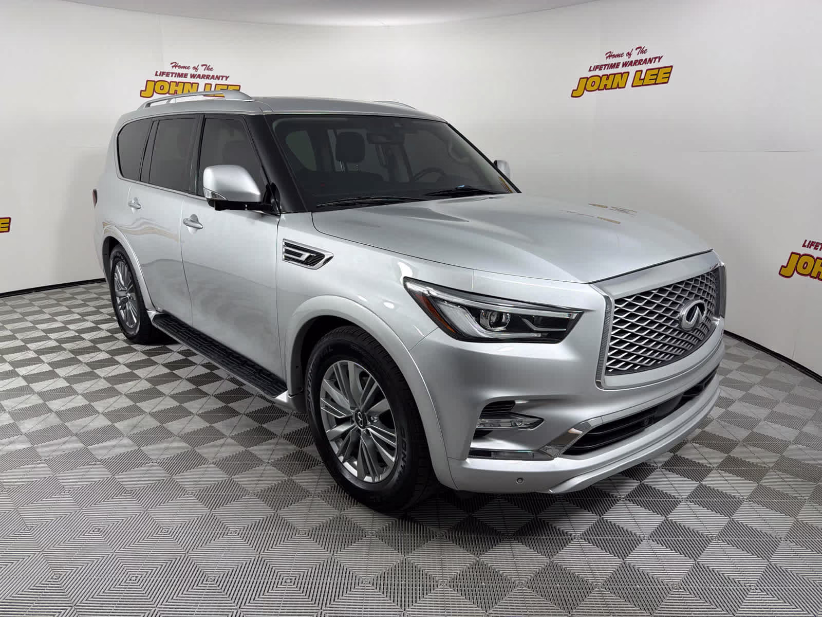 2021 Liquid Platinum INFINITI QX80 LUXE 4X4 SUV