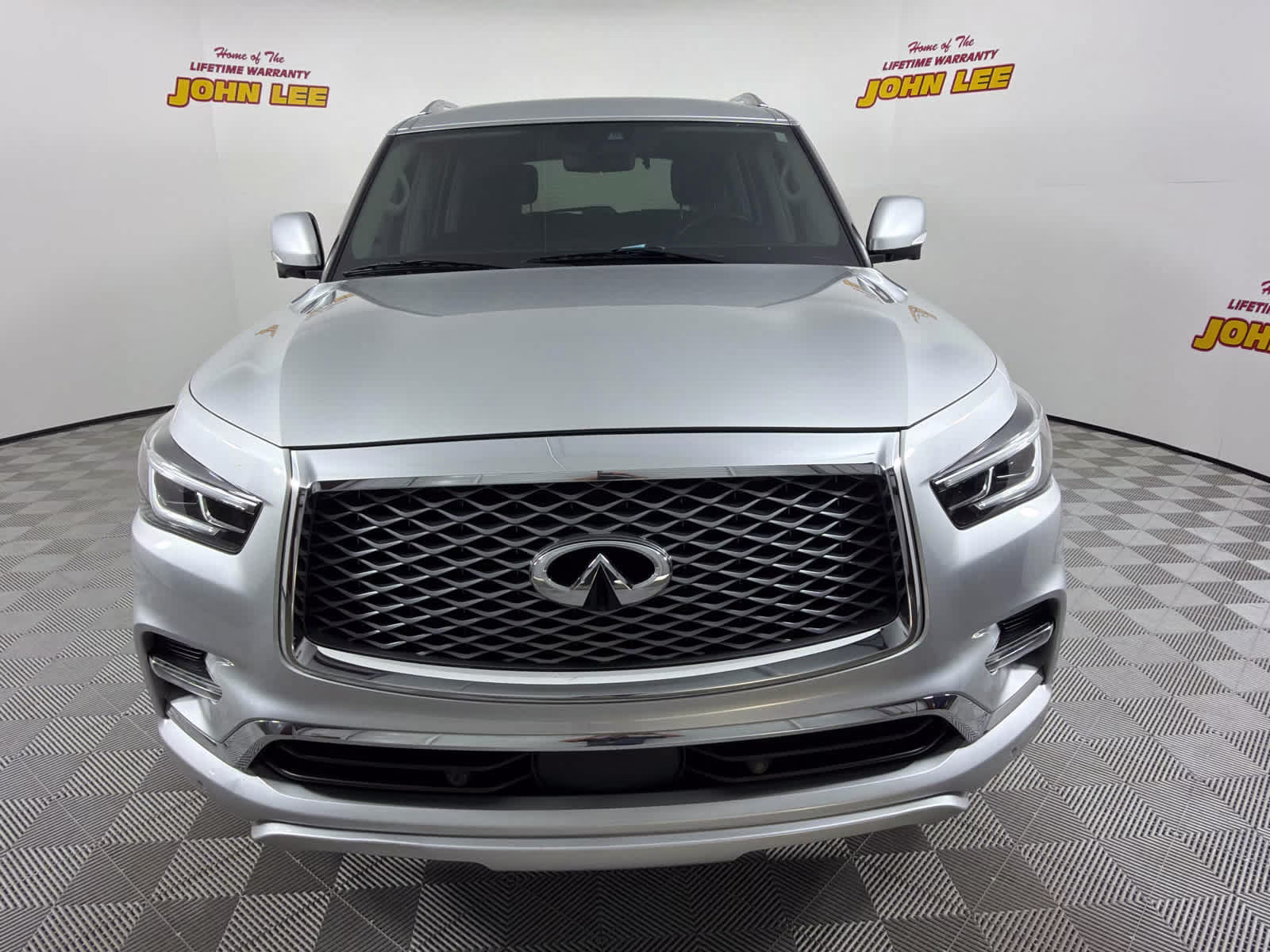 2021 Liquid Platinum INFINITI QX80 LUXE 4X4 SUV
