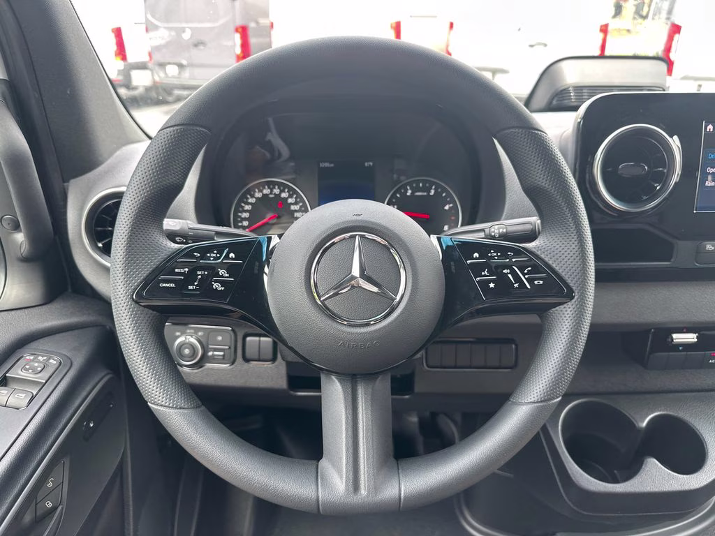2026 Arctic Mercedes-Benz Sprinter 2500 Cargo 170 WB RWD Van