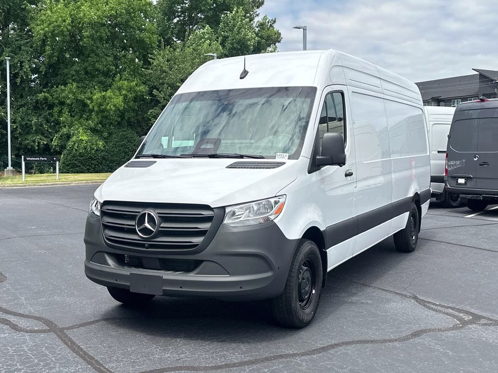 2026 Arctic Mercedes-Benz Sprinter 2500 Cargo 170 WB RWD Van