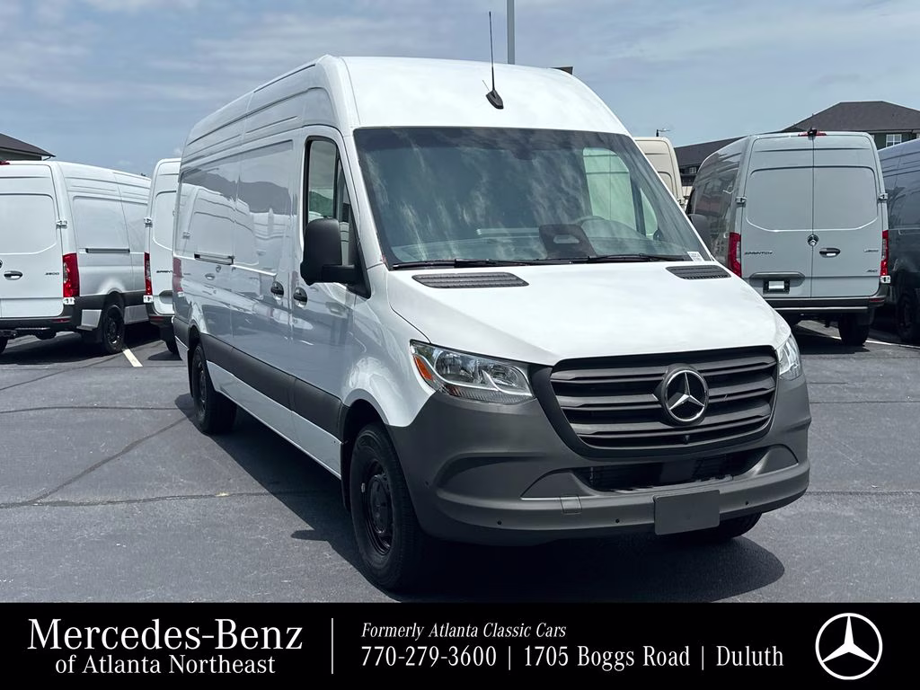 2026 Arctic Mercedes-Benz Sprinter 2500 Cargo 170 WB RWD Van