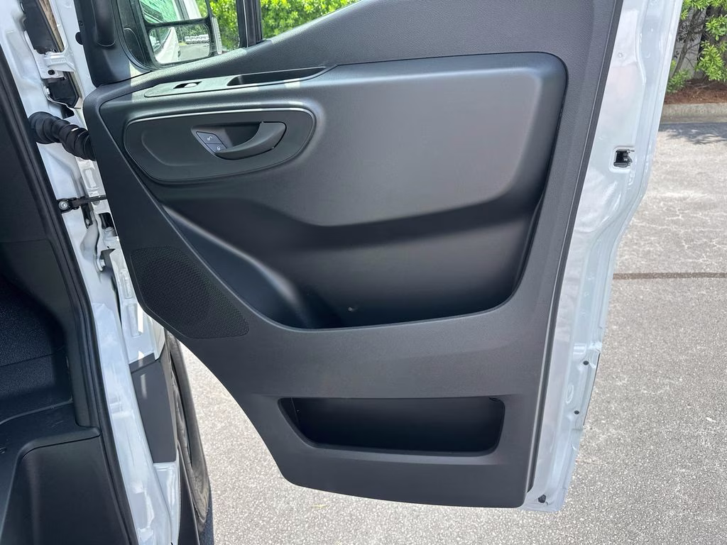 2026 Arctic Mercedes-Benz Sprinter 2500 Cargo 170 WB RWD Van