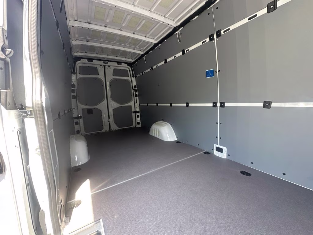 2026 Arctic Mercedes-Benz Sprinter 2500 Cargo 170 WB RWD Van