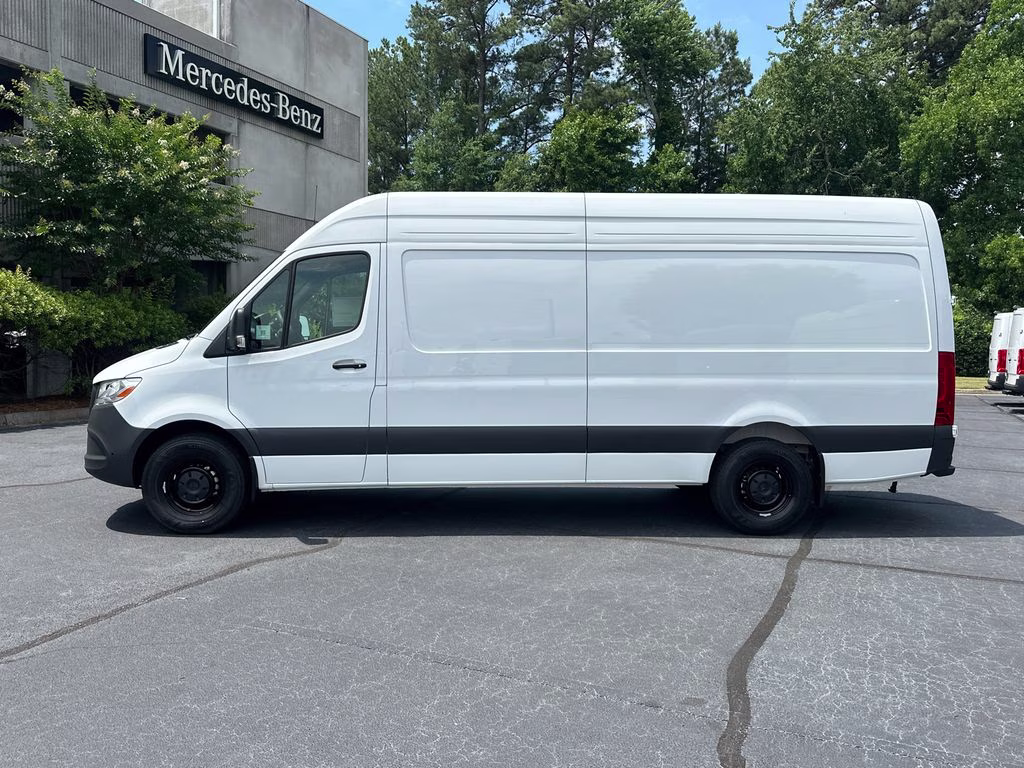 2026 Arctic Mercedes-Benz Sprinter 2500 Cargo 170 WB RWD Van