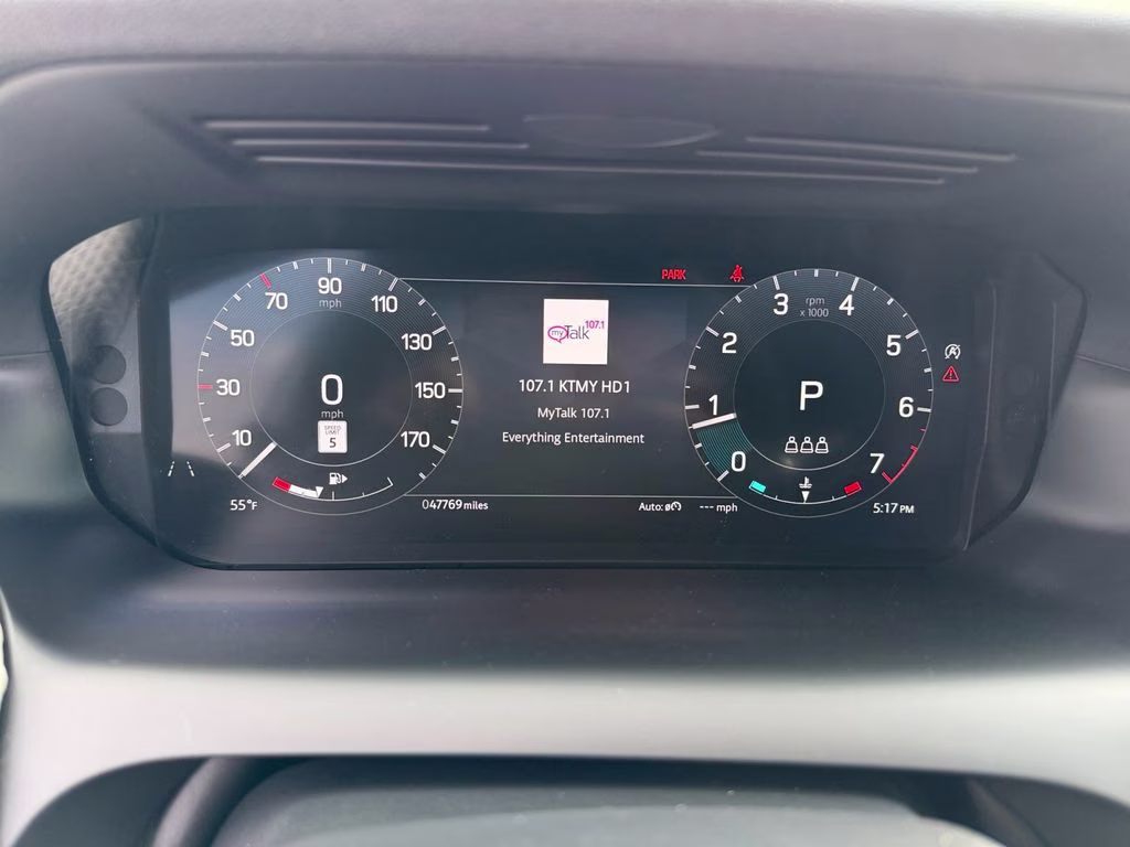 2023 White Land Rover Discovery Sport SE R-Dynamic AWD SUV