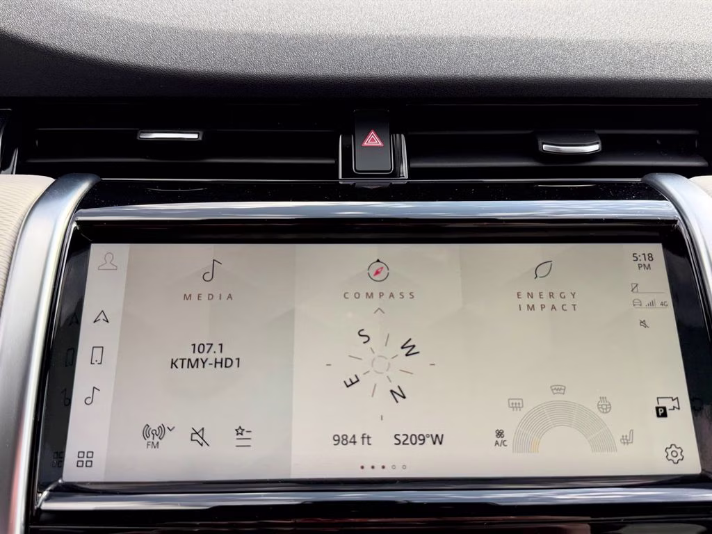 2023 White Land Rover Discovery Sport SE R-Dynamic AWD SUV