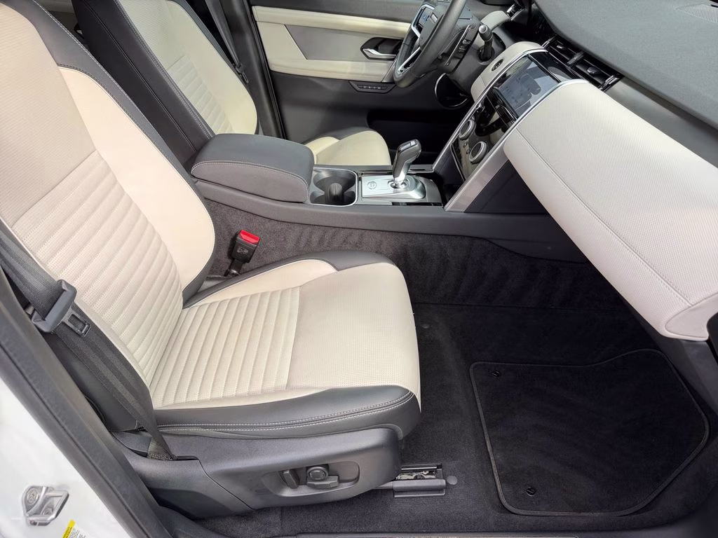 2023 White Land Rover Discovery Sport SE R-Dynamic AWD SUV