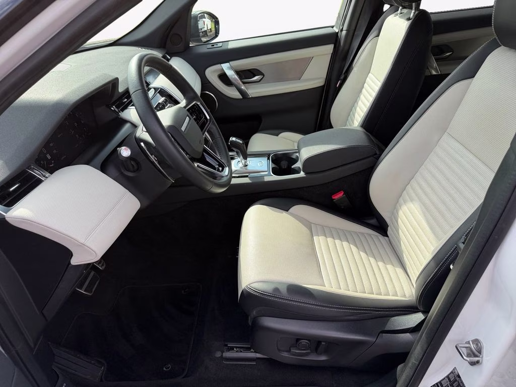 2023 White Land Rover Discovery Sport SE R-Dynamic AWD SUV