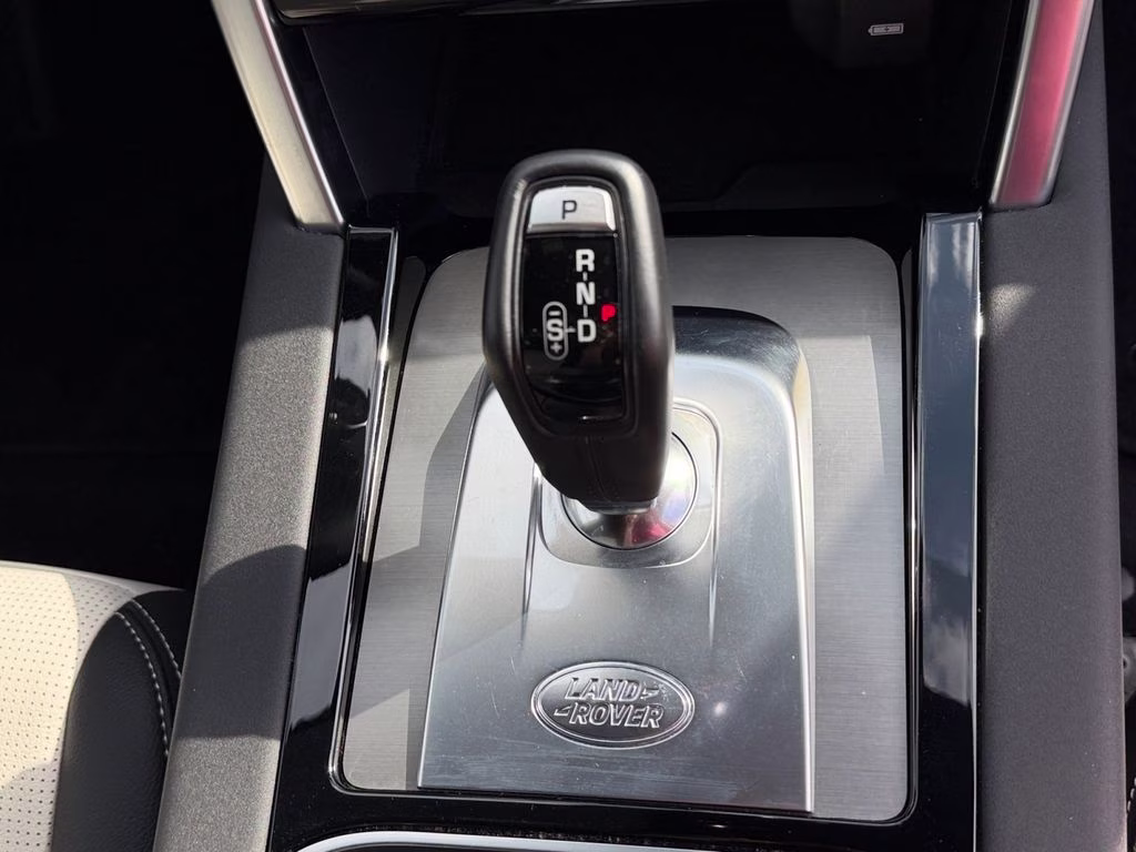 2023 White Land Rover Discovery Sport SE R-Dynamic AWD SUV
