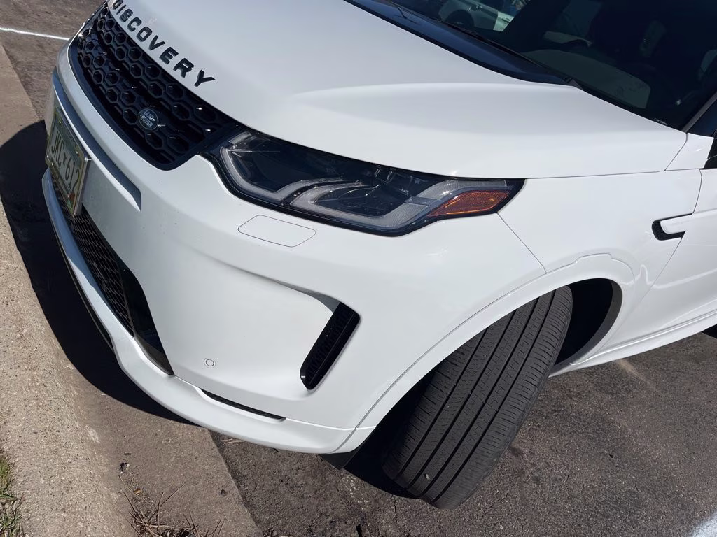 2023 White Land Rover Discovery Sport SE R-Dynamic AWD SUV