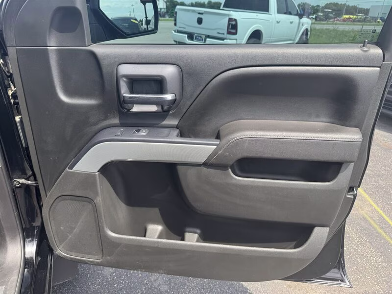 2017 Black Chevrolet Silverado 1500 LT Z71 4X4 Truck