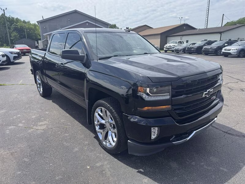 2017 Black Chevrolet Silverado 1500 LT Z71 4X4 Truck