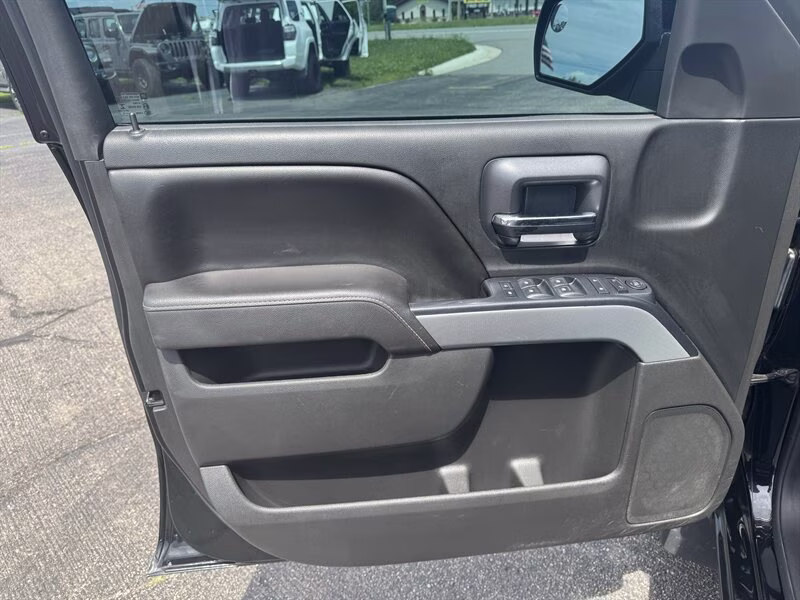 2017 Black Chevrolet Silverado 1500 LT Z71 4X4 Truck