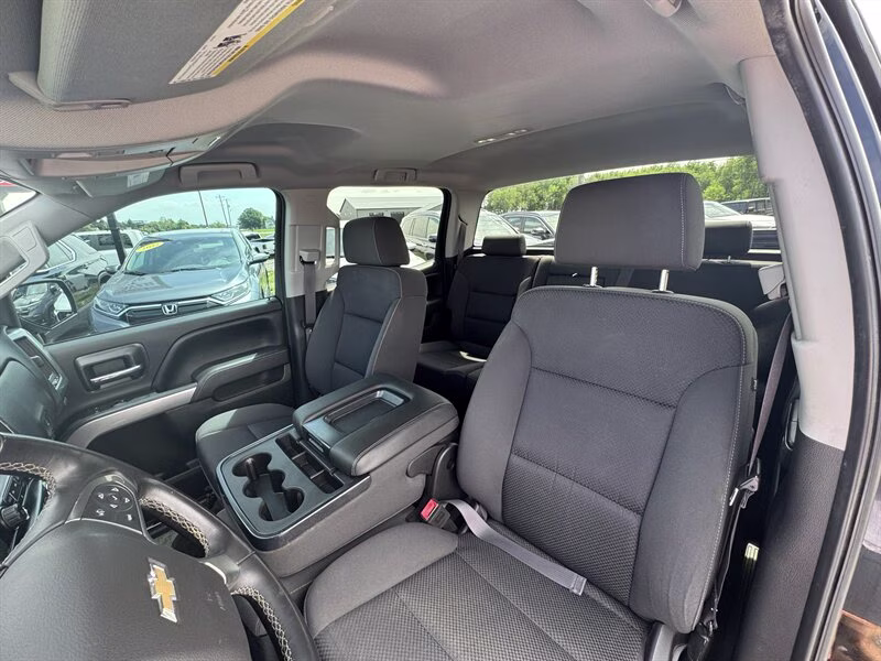 2017 Black Chevrolet Silverado 1500 LT Z71 4X4 Truck
