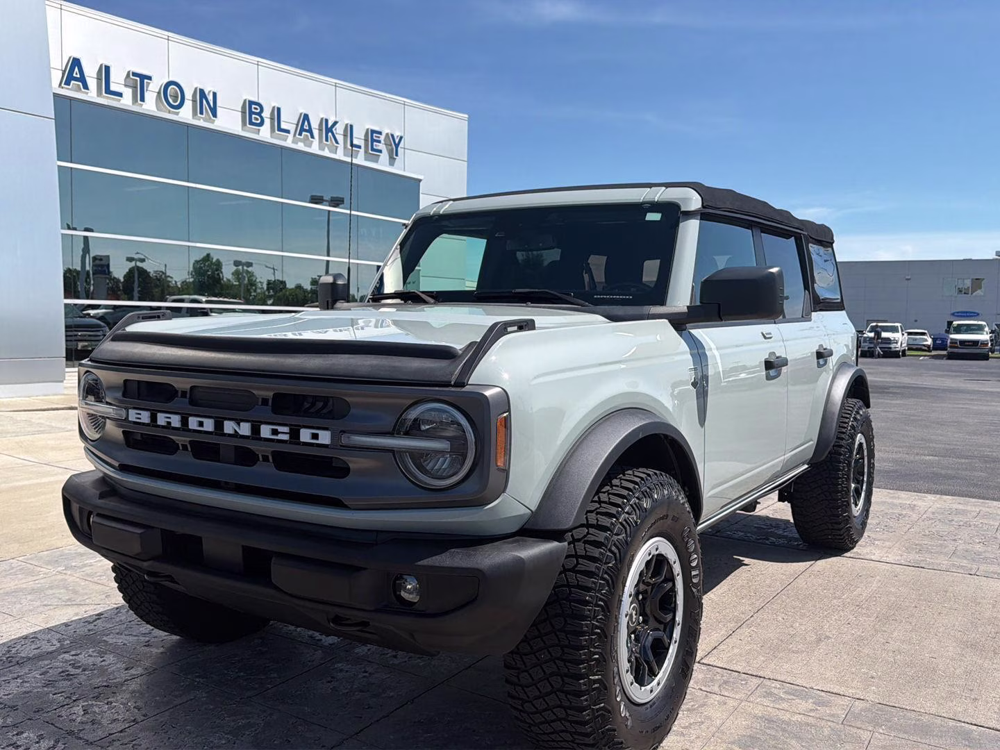 2022 Cactus Gray Ford Bronco Big Bend 4X4 SUV