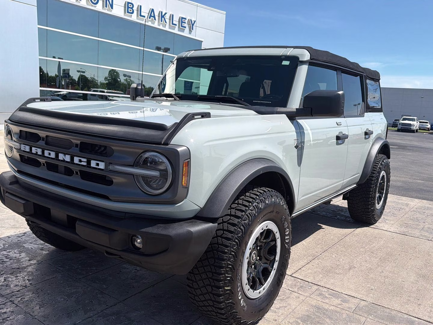 2022 Cactus Gray Ford Bronco Big Bend 4X4 SUV