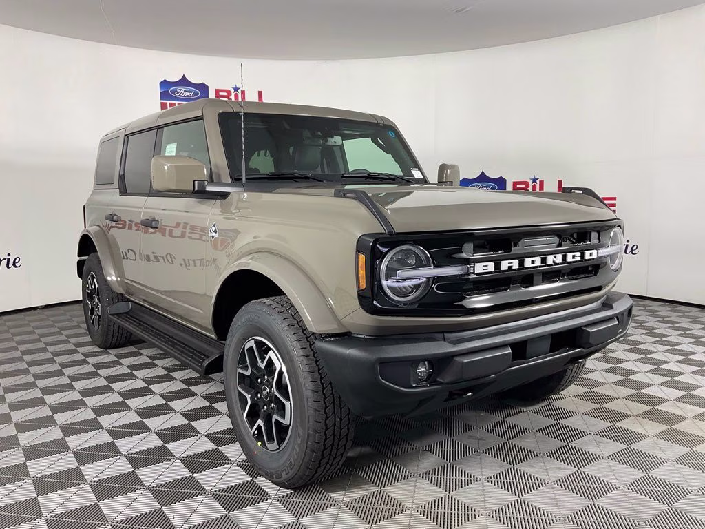 2026 Ford Bronco Outer Banks 4x4's photo
