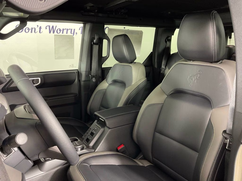 2026 Gray Ford Bronco Outer Banks 4X4 SUV