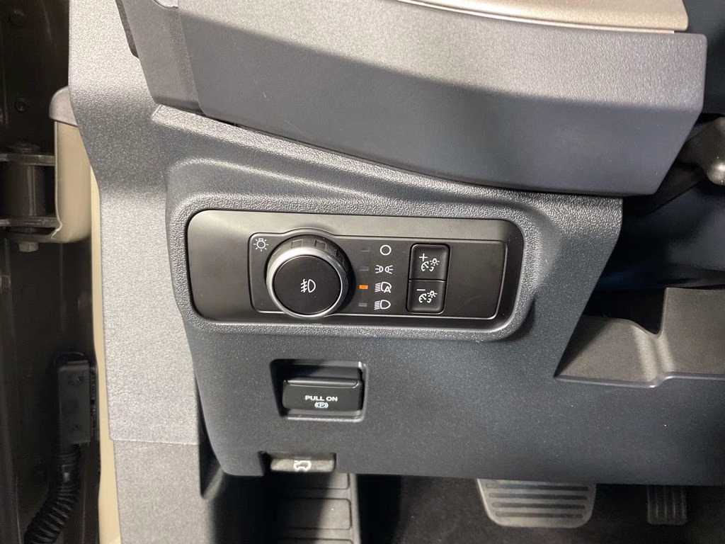 2026 Gray Ford Bronco Outer Banks 4X4 SUV