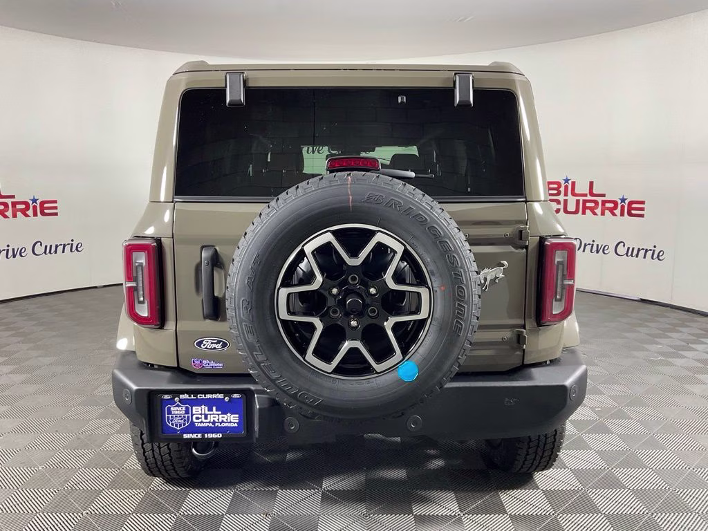 2026 Gray Ford Bronco Outer Banks 4X4 SUV