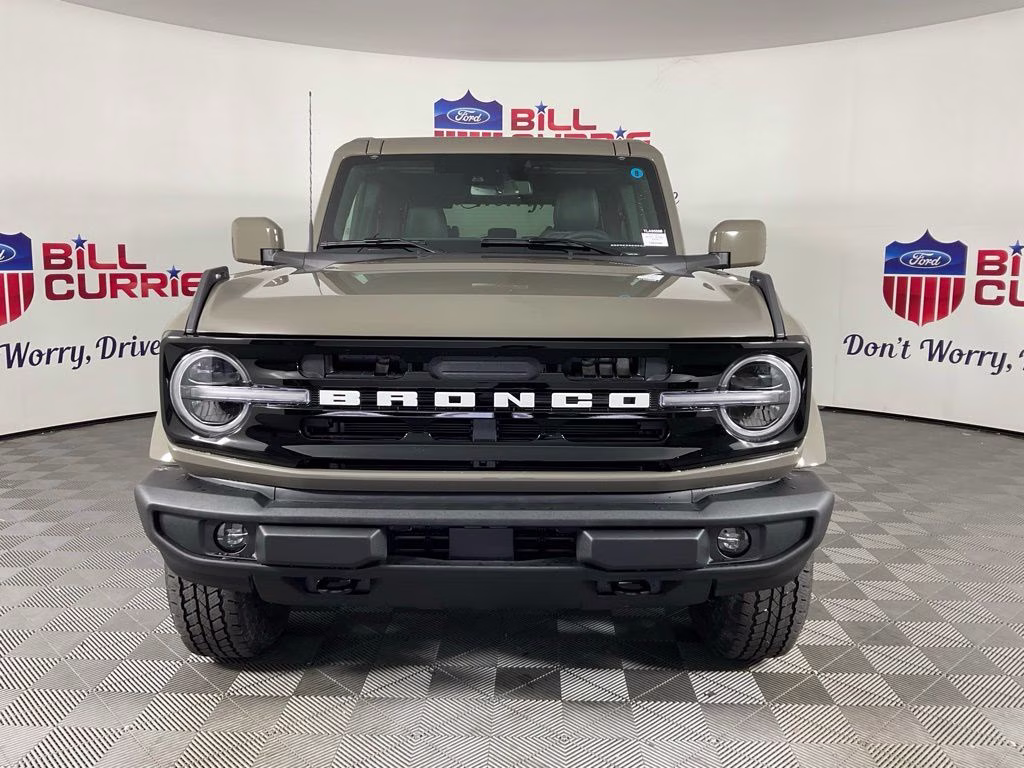 2026 Gray Ford Bronco Outer Banks 4X4 SUV