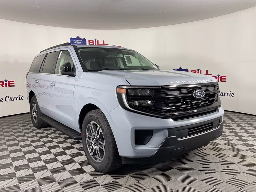 2026 Ford Expedition Active's photo