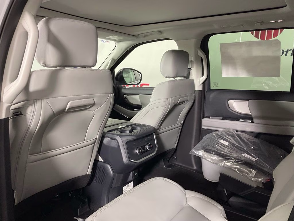 2026 Silver Metallic Ford Expedition Active RWD SUV