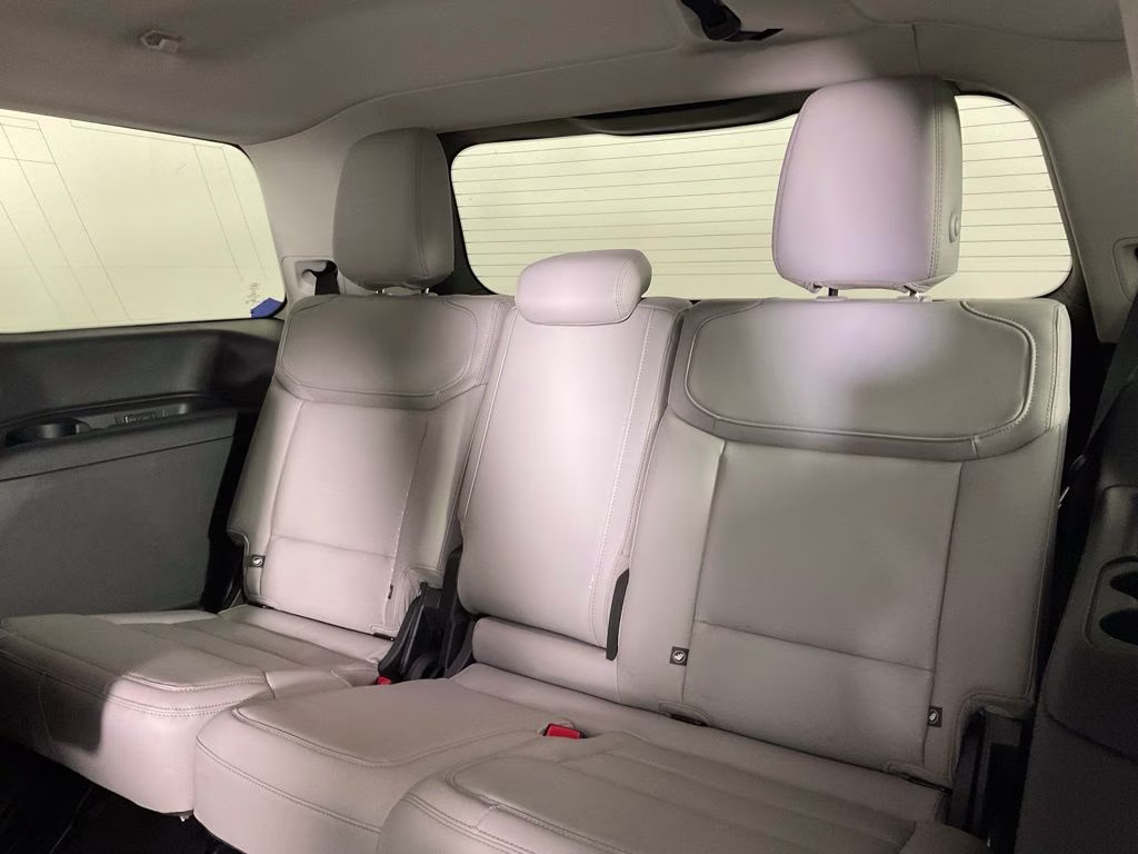 2026 Silver Metallic Ford Expedition Active RWD SUV